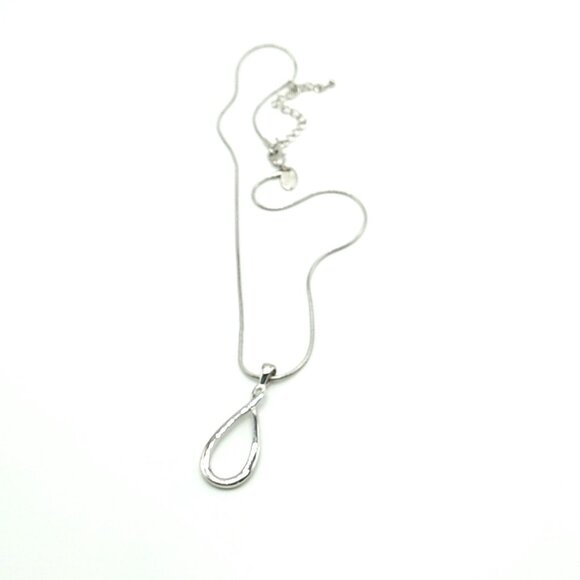 Lia Sophia INFINITY Silver-tone Pendant Necklace - Picture 15 of 15